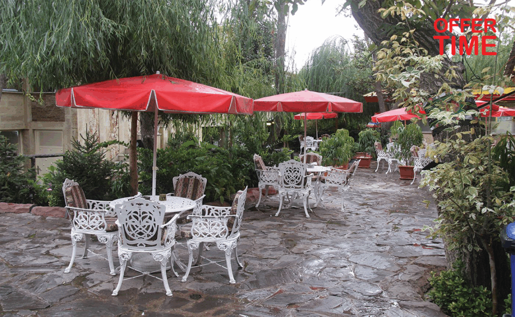 باغ رستوران طبیعت